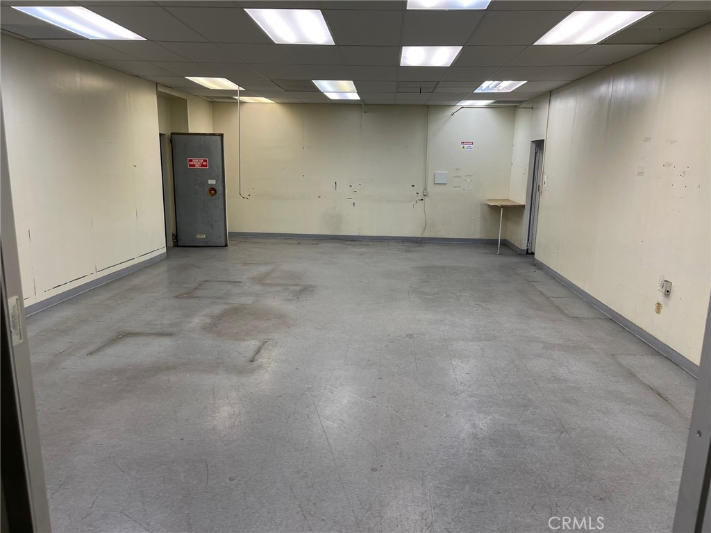 Commercial Sale in Santa Ana 4