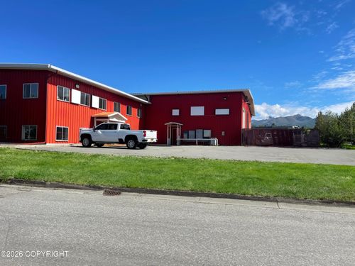 8001 Petersburg St, Anchorage, AK, 99507-3130 | Card Image
