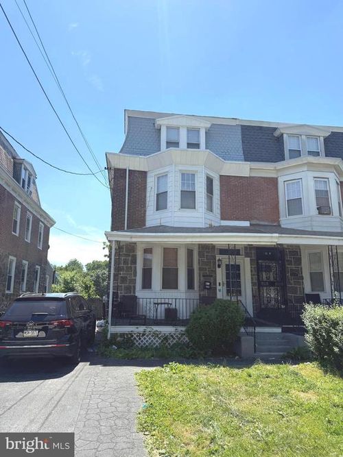 1208 Main St, DARBY, PA, 19023-1216 | Card Image
