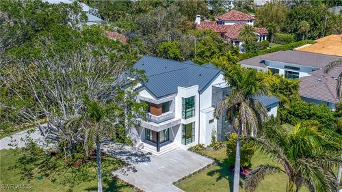 1800 Crayton Rd, NAPLES, FL, 34102-5003 | Card Image