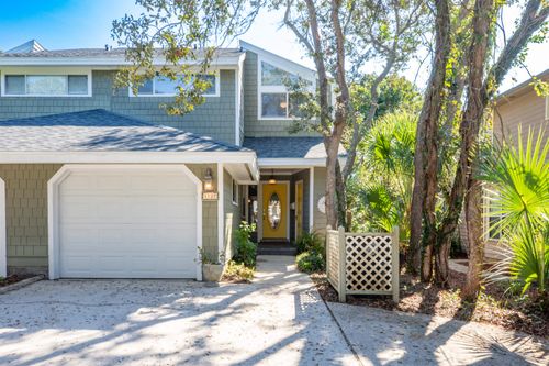 1727 Ocean Grove Dr, Atlantic Beach, FL, 32233-5844 | Card Image