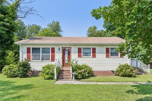 11161 Old Suffolk Rd, Windsor, VA, 23487-9437 | Card Image