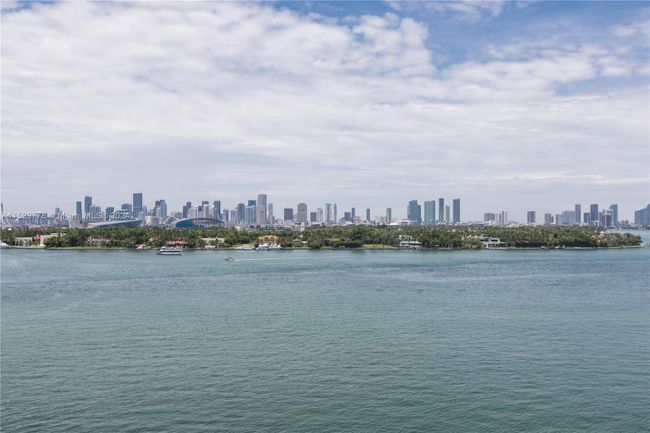 PH15 - 800 West Ave, Condo with 3 bedrooms, 2 bathrooms and null parking in Miami Beach FL | Image 30