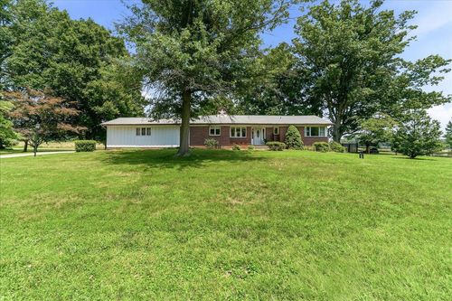 33 Vaux Ln, Phoenixville, PA, 19460-1428 | Card Image