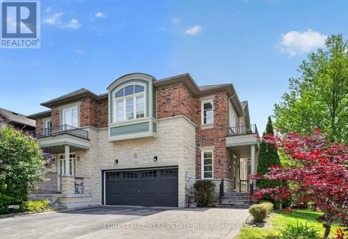 320 William Dunn Crescent, Newmarket (Summerhill Estates), ON, L3X3L2 | Card Image