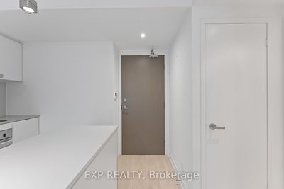 1503 - 88 Harbour St, Condo with 1 bedrooms, 1 bathrooms and null parking in Toronto ON | Image 3