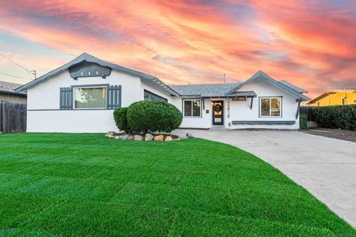 12918 Seiler St, Poway, CA, 92064-5623 | Card Image