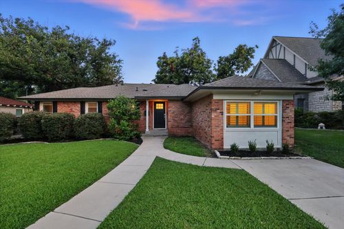 6116 Saint Moritz Ave, Dallas, TX, 75214-2319 | Card Image