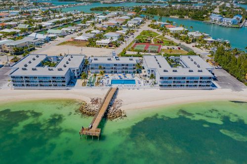 unit-208-201 E Ocean Dr, Key Colony Beach, FL, 33051 | Card Image