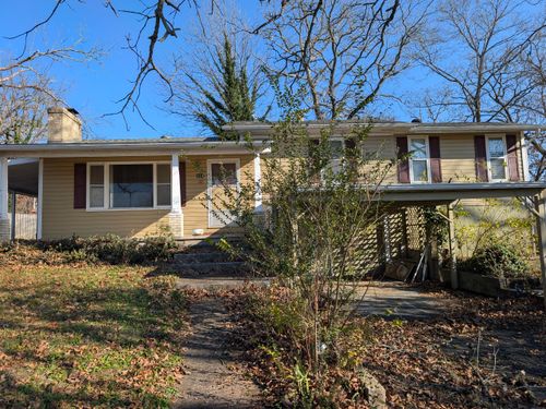 214 Pine St, Forsyth, MO, 65653-5211 | Card Image