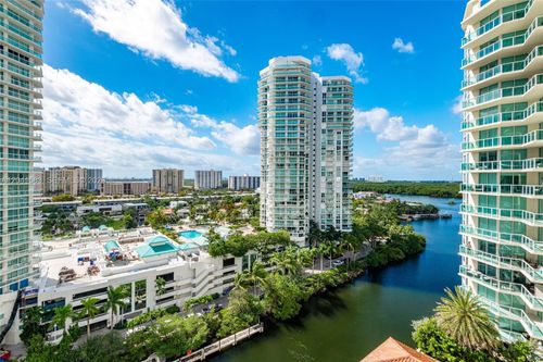 21204-200 Sunny Isles Blvd, Sunny Isles Beach, FL, 33160-4398 | Card Image