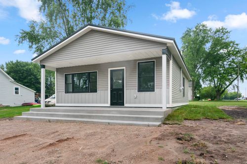 202 S Sabina St, Mc Bain, MI, 49657-9625 | Card Image
