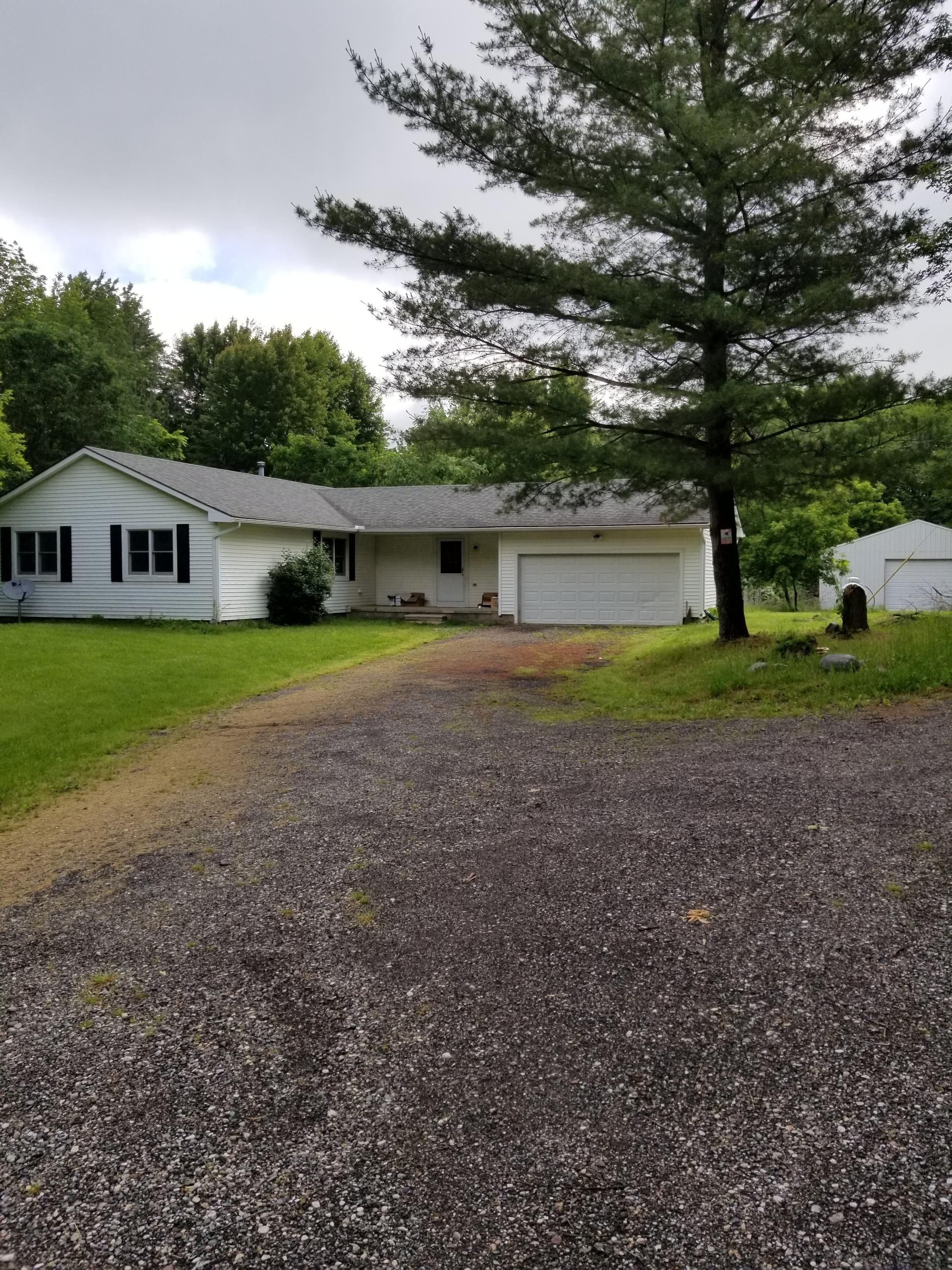 Herrington Rd, Webberville, MI 48892
