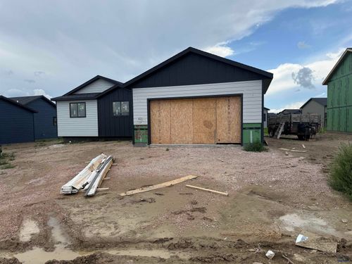 623 Bull Run Dr, Box Elder, SD, 57719 | Card Image