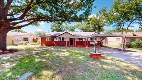 1109 Belle St, Bedford, TX, 76022-6214 | Card Image