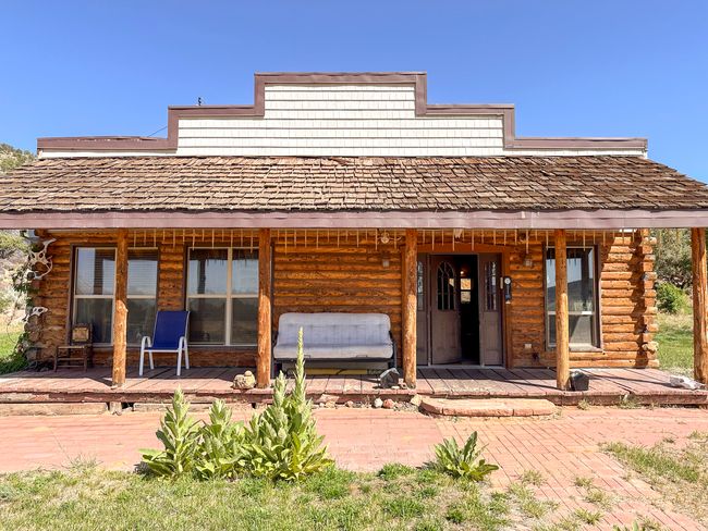 Shady Porch | Image 8