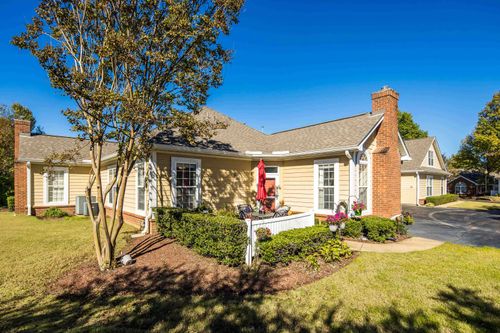 96-1821 Appling Oaks Cir, Cordova, TN, 38016-4950 | Card Image