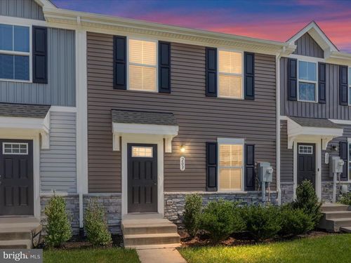 203 William St, STRASBURG, VA, 22657-4382 | Card Image