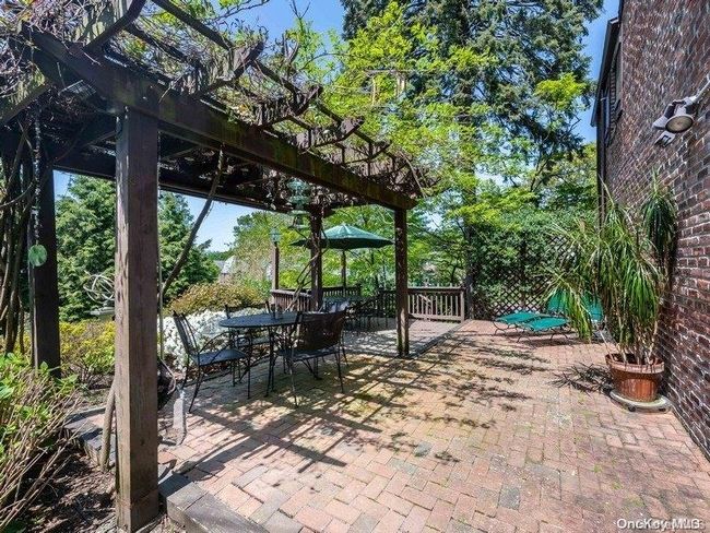 66 Andrew Rd, House other with 4 bedrooms, 4 bathrooms and null parking in Manhasset NY | Image 22