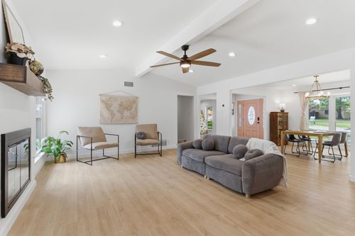 2202 Custer Pkwy, Richardson, TX, 75080-2502 | Card Image