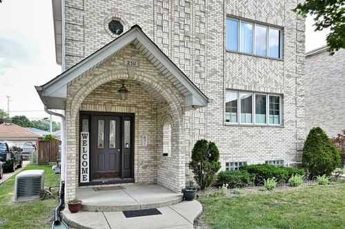 3-2511 N 74th Ave, Elmwood Park, IL, 60707-0353 | Card Image