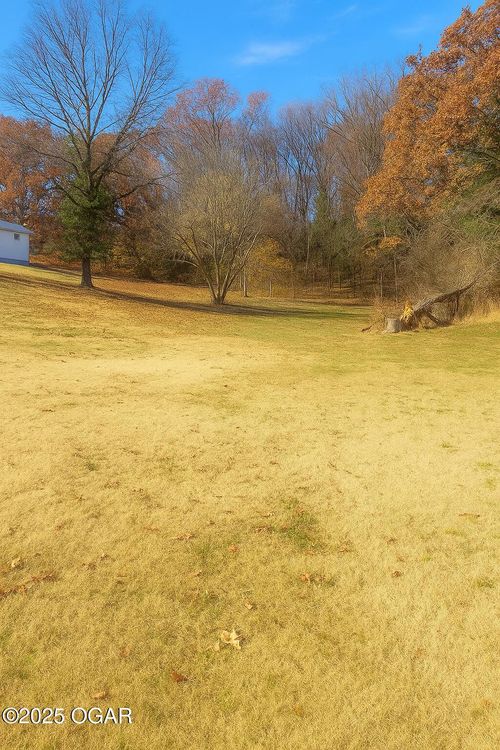 413 Beaver Cir, Anderson, MO, 64831-8464 | Card Image