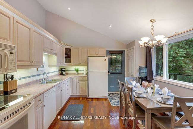 1086 Cameron Lane, House other with 3 bedrooms, 1 bathrooms and 6 parking in Algonquin Highlands ON | Image 16