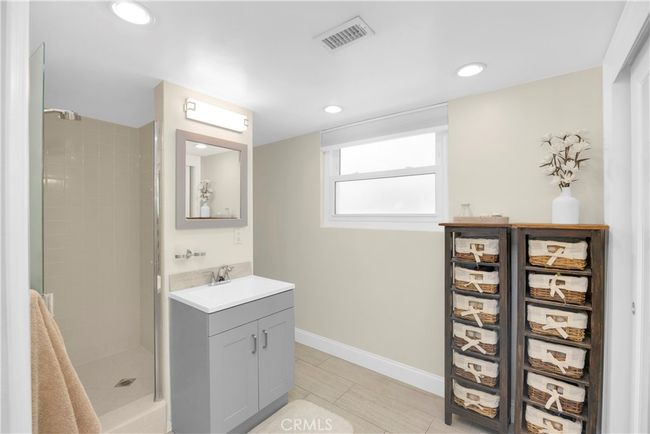3181 Druid Ln, House other with 3 bedrooms, 2 bathrooms and 2 parking in Rossmoor CA | Image 33