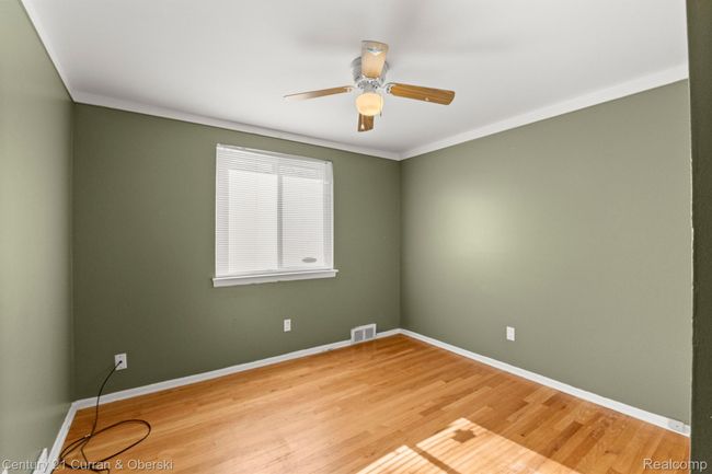 20740 Marter Rd, House other with 4 bedrooms, 3 bathrooms and null parking in Grosse Pointe Woods MI | Image 12