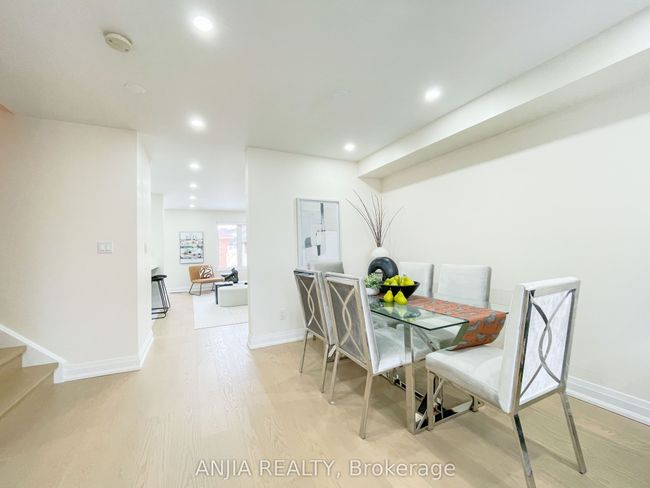 2330 Bur Oak Ave, House attached with 4 bedrooms, 4 bathrooms and 1 parking in Markham ON | Image 5