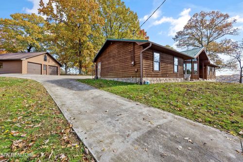 235 Davidson Hollow Rd, Heiskell, TN, 37754-2511 | Card Image