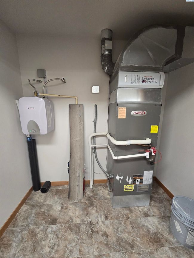 616 S Road 40 E, Home with 0 bedrooms, 0 bathrooms and null parking in Pasco WA | Image 12