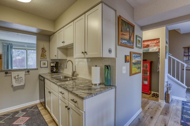 4757 Spring Cir Minnetonka MN-print-005-004-A9862-2400x1600-300dpi.jpg | Image 11