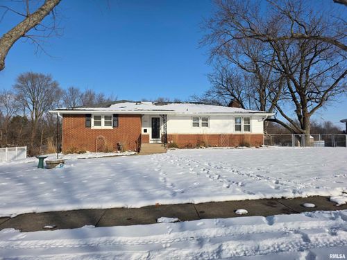 922 Birchwood Dr, Washington, IL, 61571-1601 | Card Image