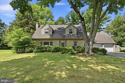 817 Ridge Ln, MEDIA, PA, 19063-1721 | Card Image