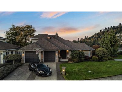 34953 Orion Pl, House other with 4 bedrooms, 5 bathrooms and 6 parking in Abbotsford BC | Image 2