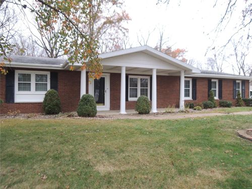 5 Spring Hill Dr, Greenville, IL, 62246-1200 | Card Image