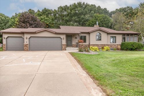 2925 Plum Tree Cir S, MENOMONIE, WI, 54751-2389 | Card Image