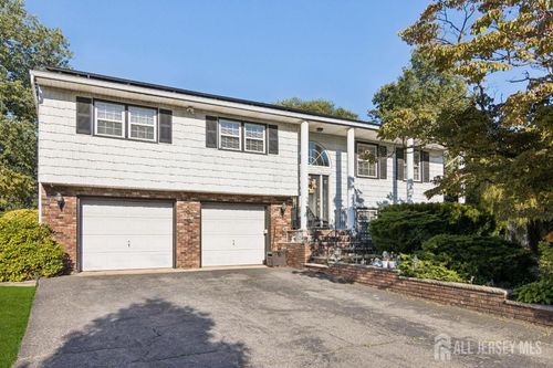 22 Scheid Dr, Parlin, NJ, 08859-2111 | Card Image