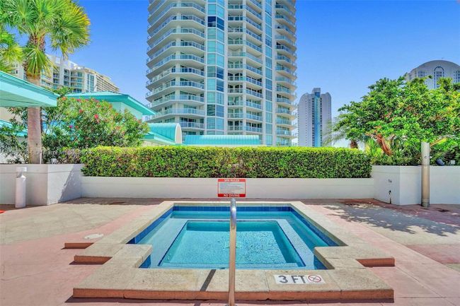 2651 - 16500 Collins Ave, Condo with 3 bedrooms, 3 bathrooms and null parking in Sunny Isles Beach FL | Image 55