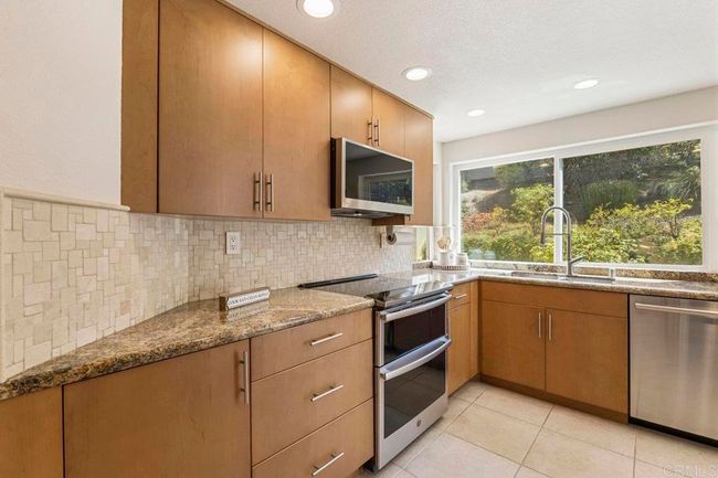 12157 Iron View Row, House other with 3 bedrooms, 2 bathrooms and 2 parking in San Diego CA | Image 9