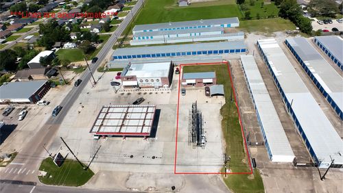 6101 Gulfway Dr A&Amp;B, Groves, TX, 77619 | Card Image