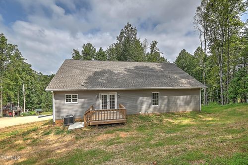 476 Norris Rd, Butler, TN, 37640-7818 | Card Image