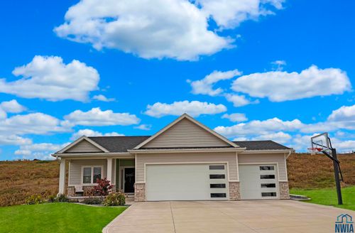 1219 Blackhawk Ct, Hinton, IA, 51024-8875 | Card Image