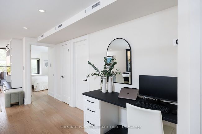 203 - 40 Oaklands Ave, Condo with 1 bedrooms, 1 bathrooms and null parking in Toronto ON | Image 7
