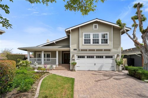 3832 Holden Cir, Los Alamitos, CA, 90720-2218 | Card Image