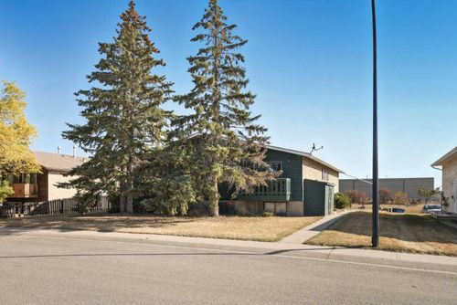 27 Nyberg Ave, Red Deer, AB, T4P1R5 | Card Image