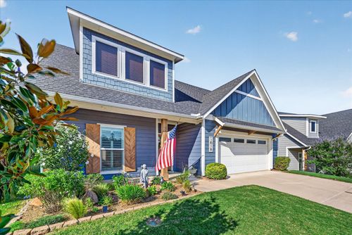 1018 Meadow Bend Loop N, Grapevine, TX, 76051-3211 | Card Image