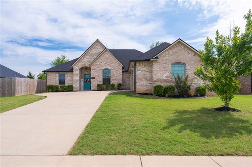 3525 Butterfly Ave, Springdale, AR, 72764-5025 | Card Image