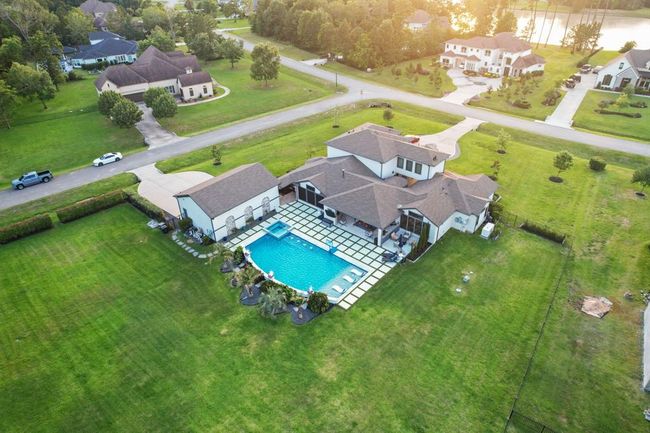 27494 S Lazy Meadow Way, House other with 4 bedrooms, 6 bathrooms and 3 parking in Spring TX | Image 8
